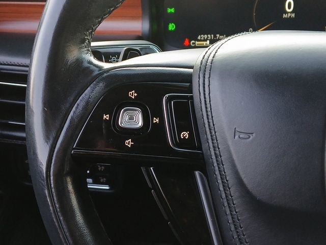 Used 2022 Lincoln Aviator Grand Touring AWD/4WD image 10