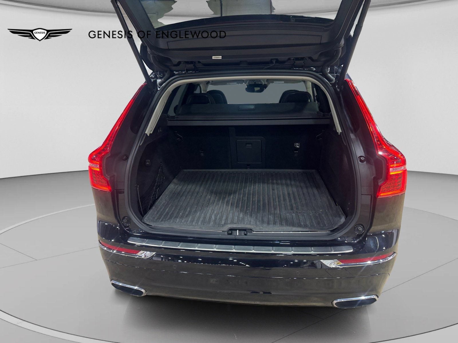 Used 2018 Volvo XC60 T6 Inscription w/ Convenience Package AWD/4WD image 8