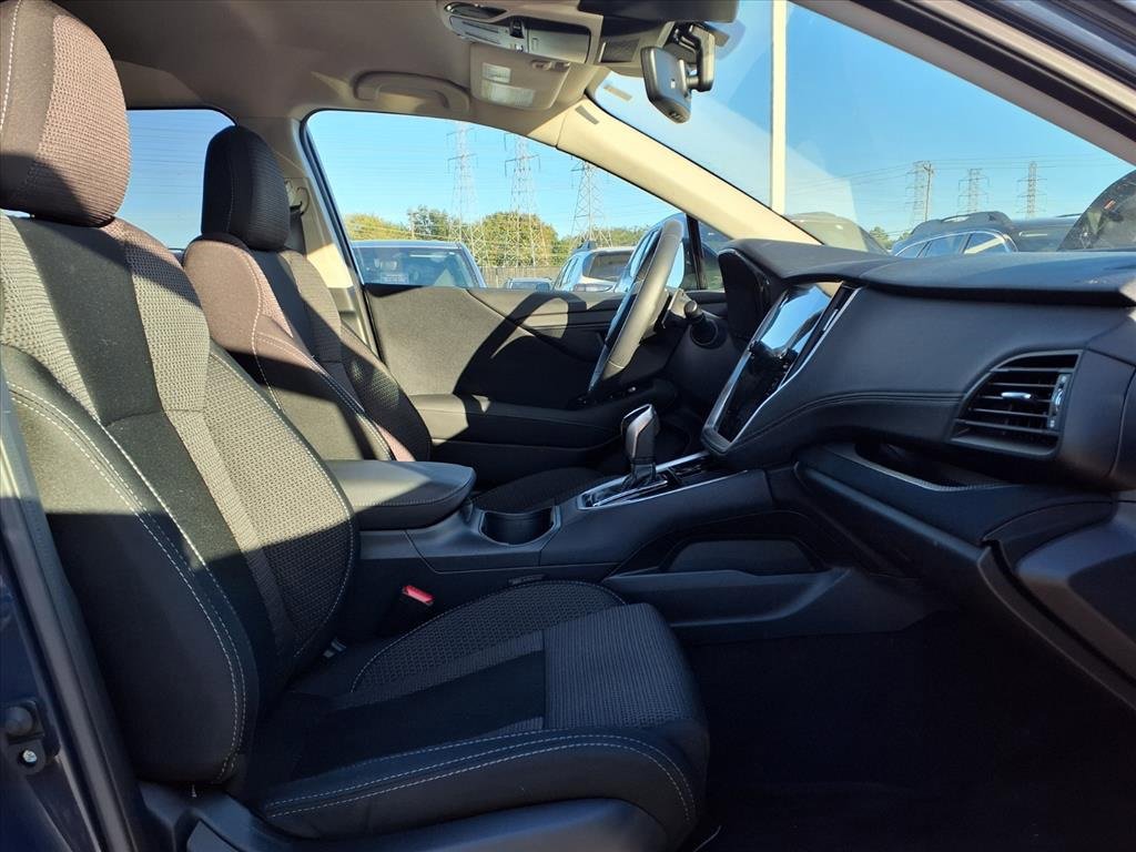 Certified 2025 Subaru Outback Premium image 6