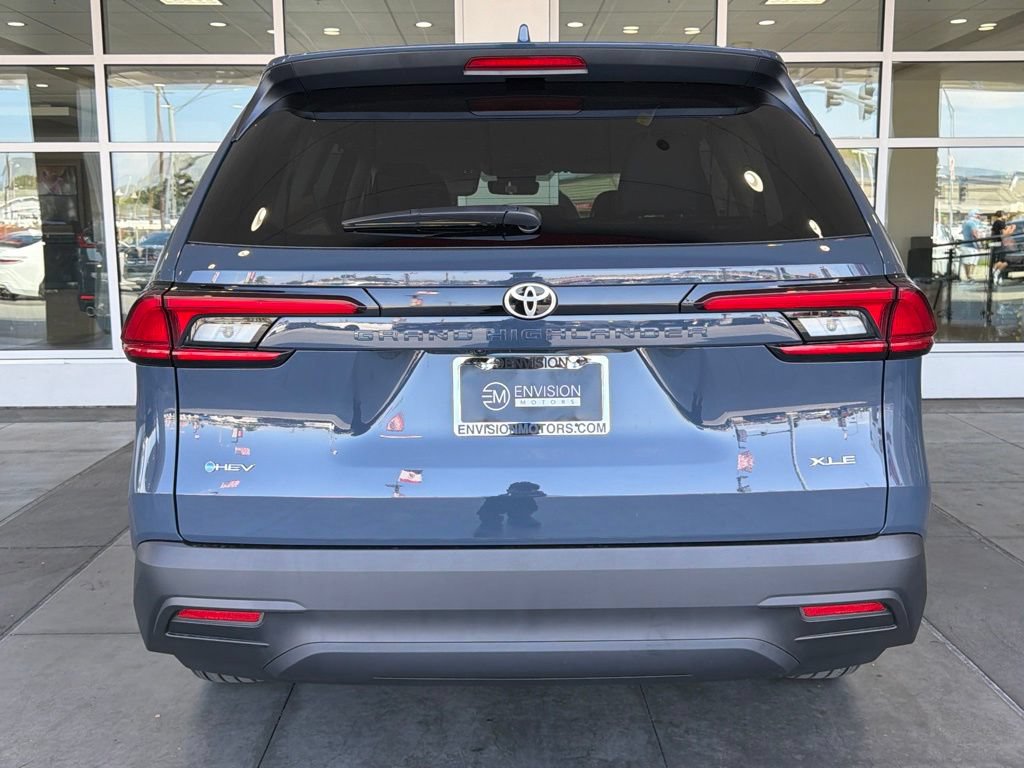 New 2026 Toyota Grand Highlander XLE FWD image 11