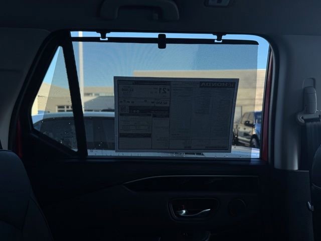 New 2025 Honda Pilot Touring image 30