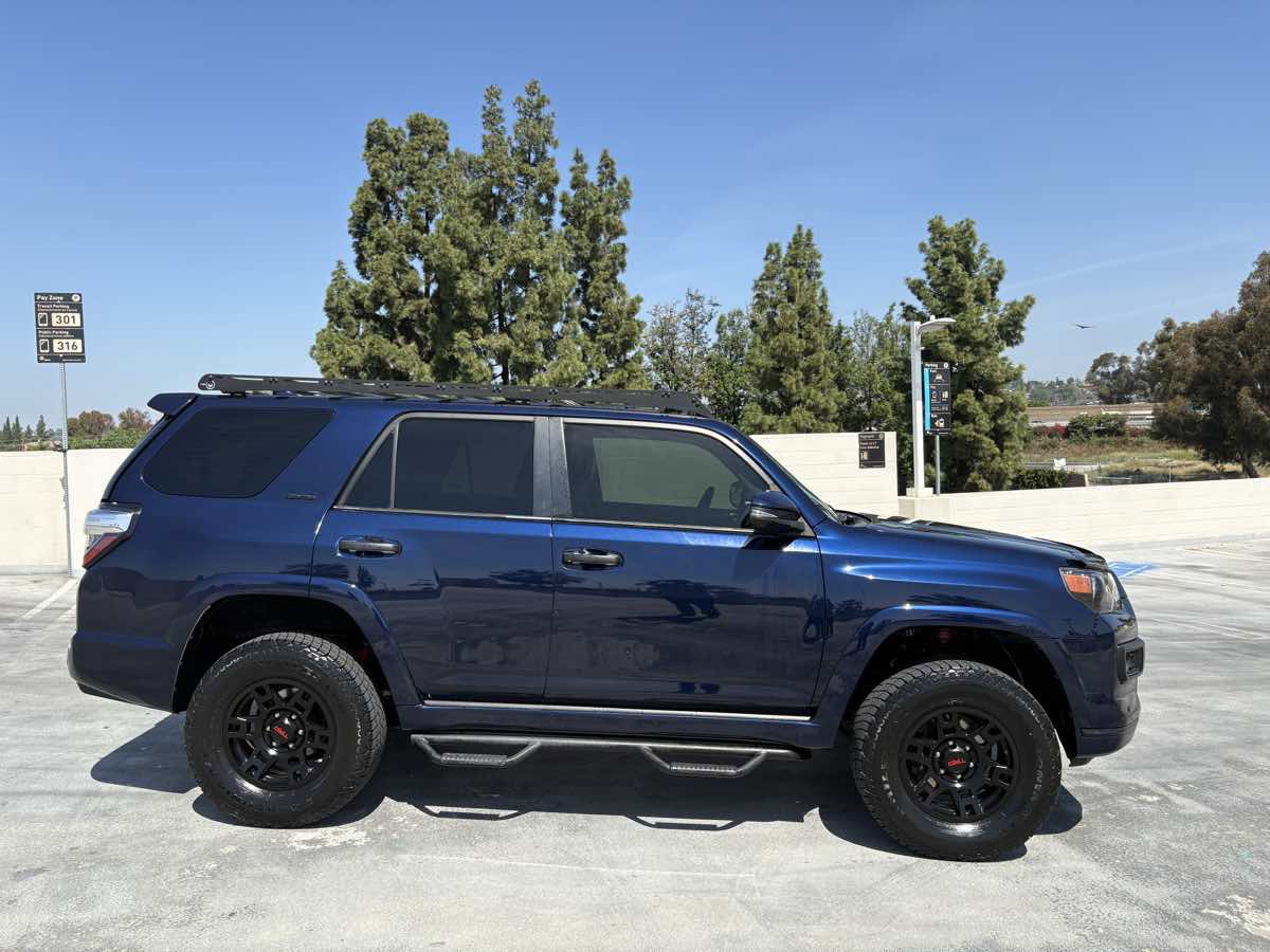 Used 2018 Toyota 4Runner Limited image 41