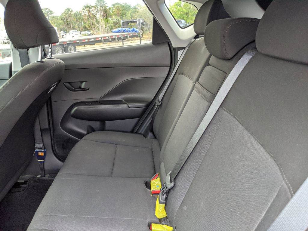 Used 2024 Hyundai Kona SEL image 18