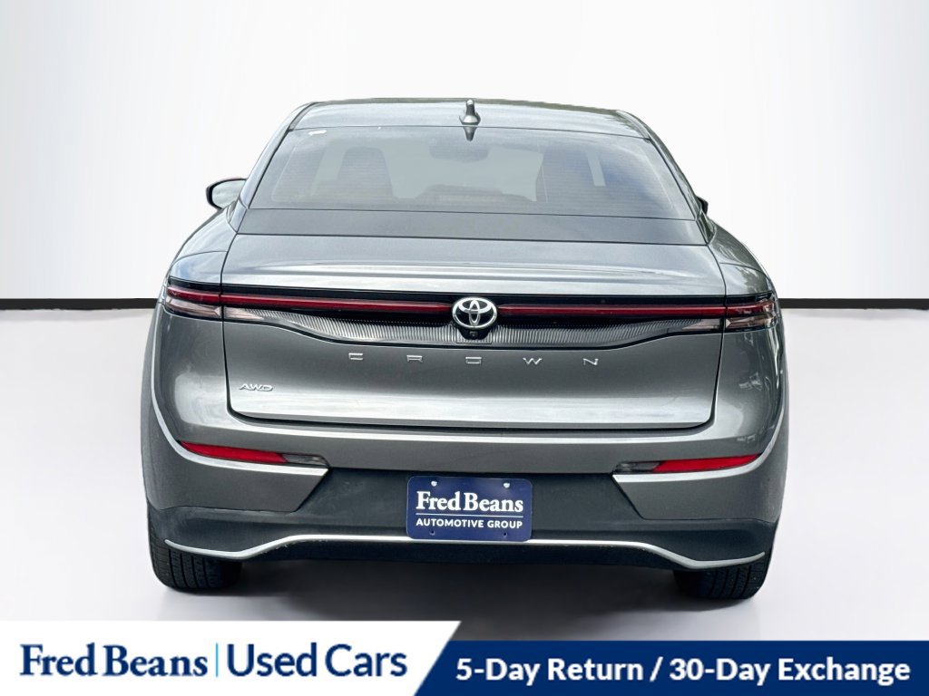 Used 2023 Toyota Crown AWD/4WD image 8