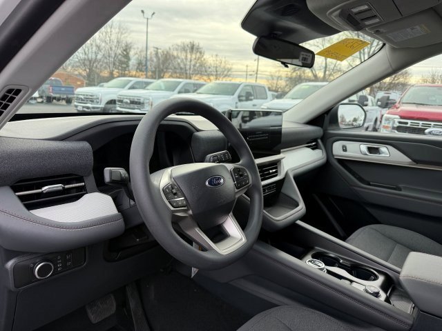 New 2026 Ford Explorer Active RWD image 10