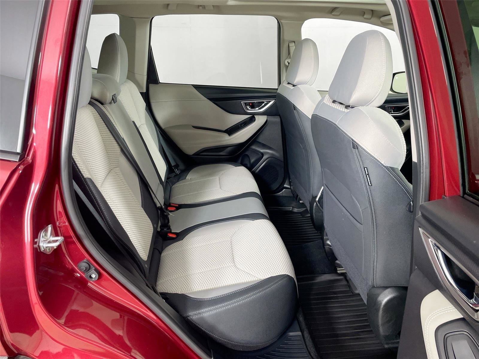 Used 2024 Subaru Forester Premium AWD/4WD image 27