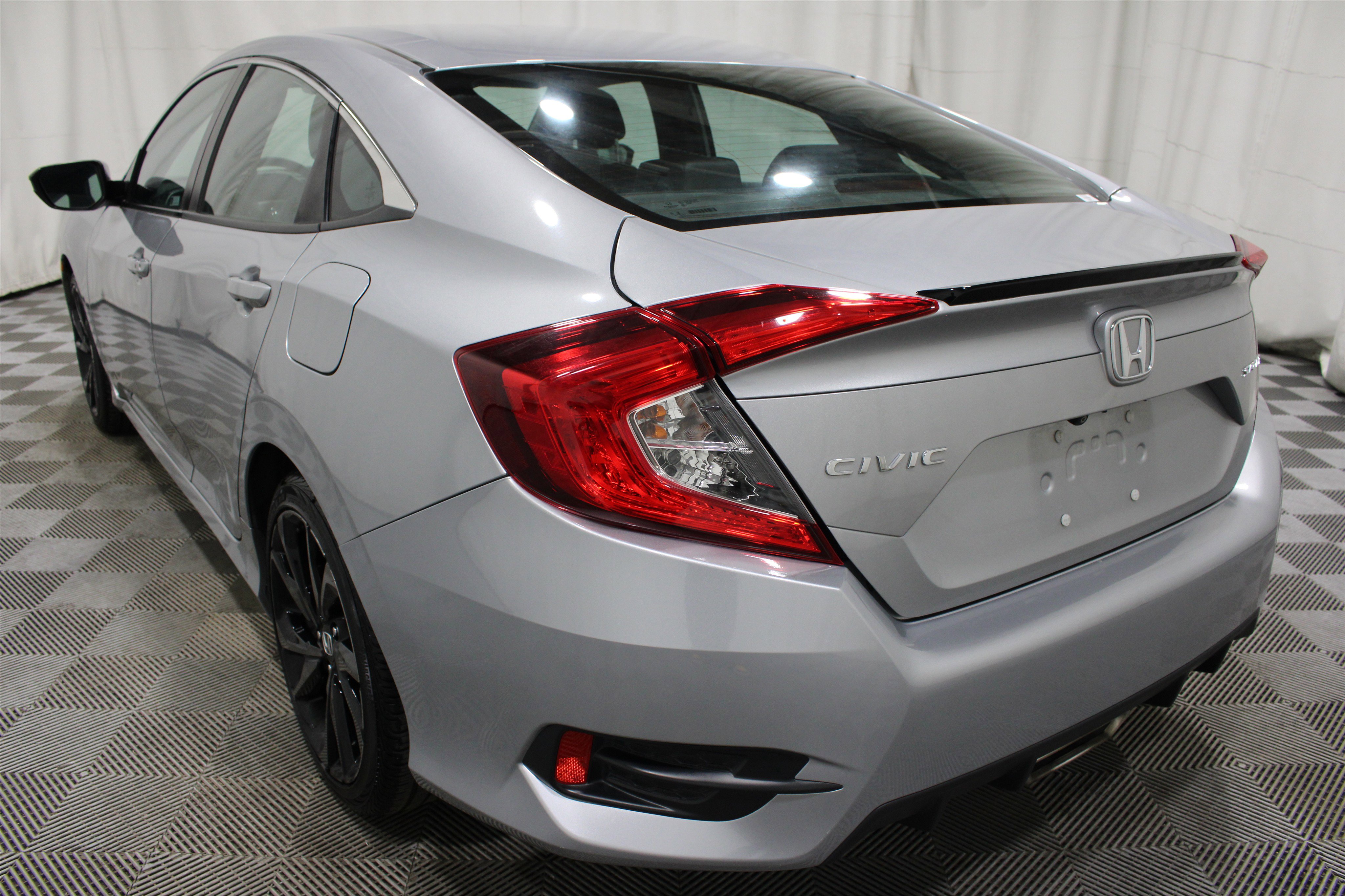 Used 2020 Honda Civic Sport image 32