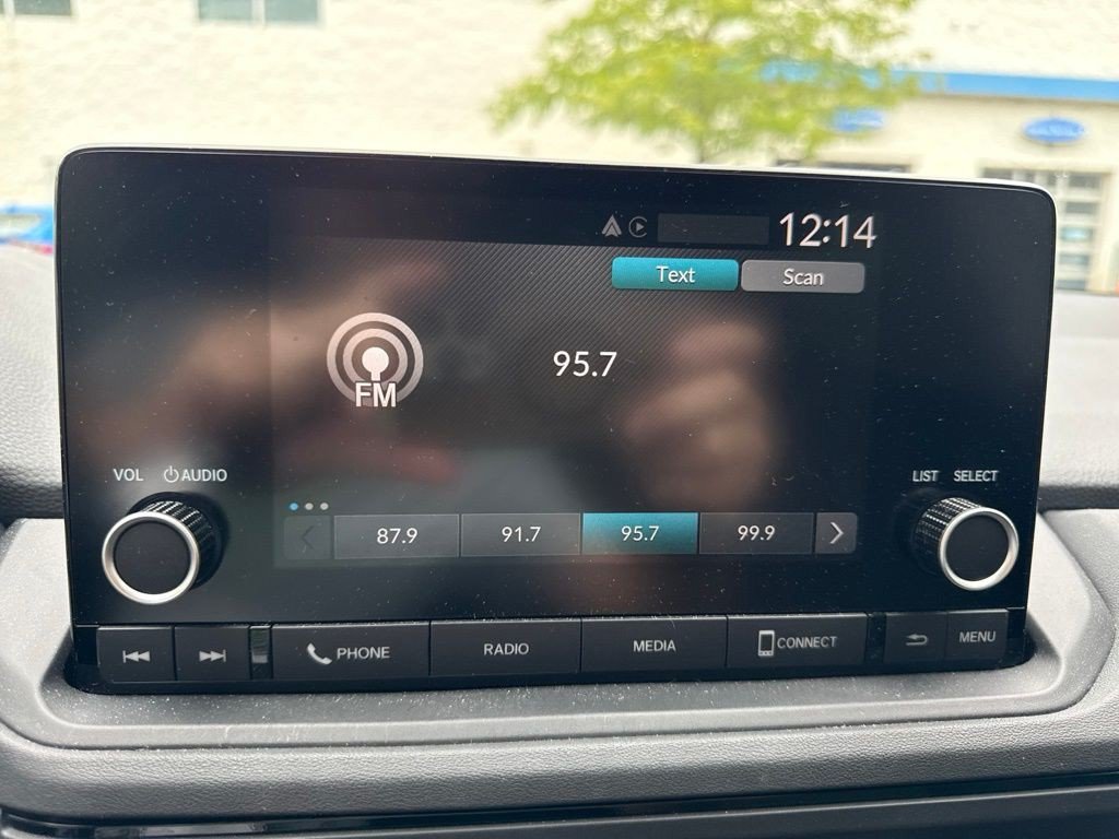 Certified 2025 Honda Accord SE image 19