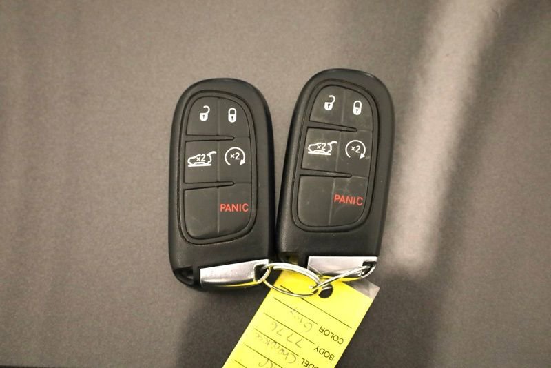 Used 2018 Jeep Cherokee Limited image 38