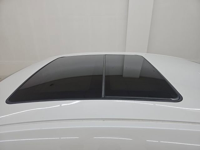 Used 2015 Buick LaCrosse Leather w/ Experience Buick Package image 4