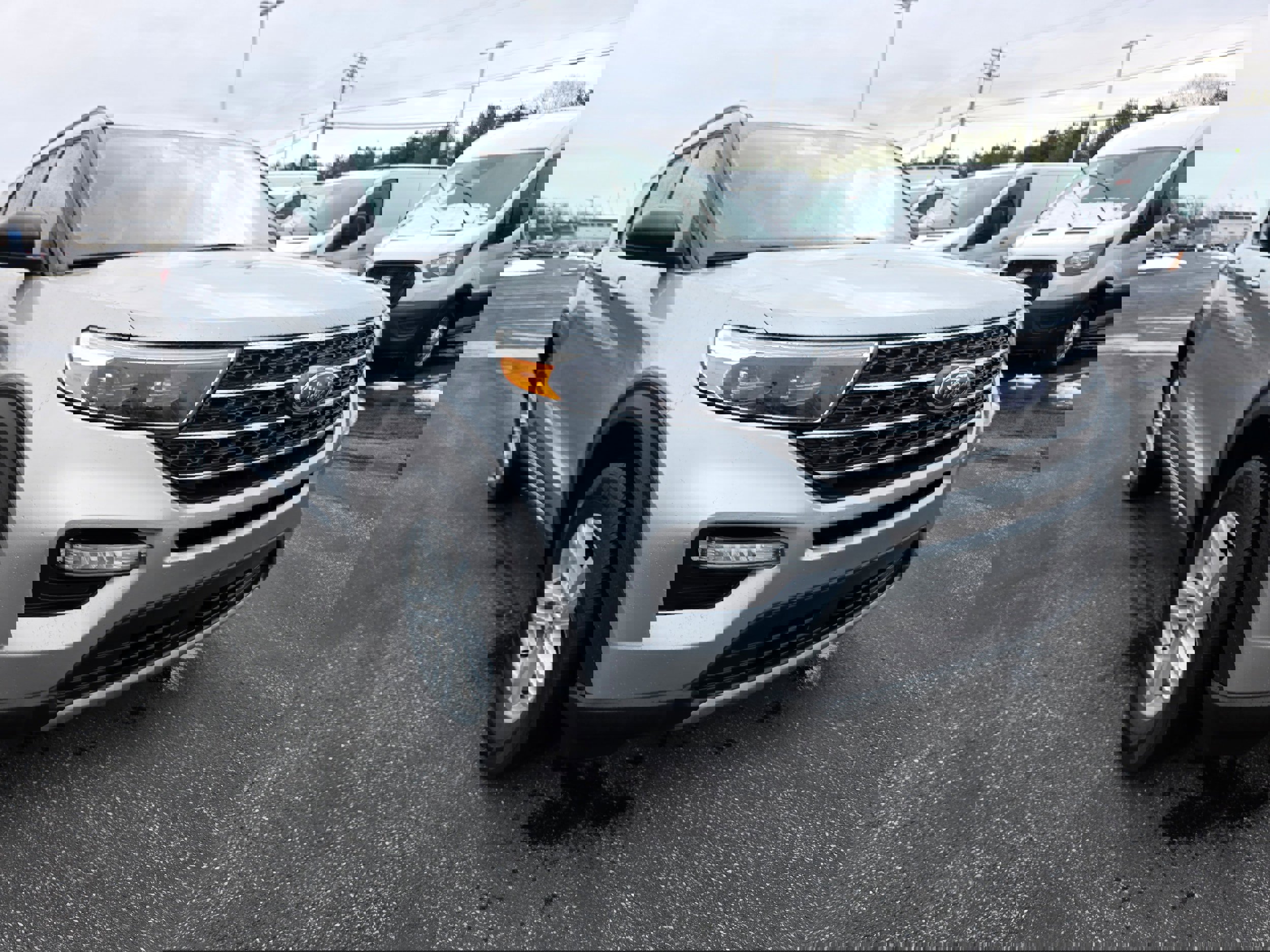 Certified 2023 Ford Explorer XLT w/ Equipment Group 202A image 7