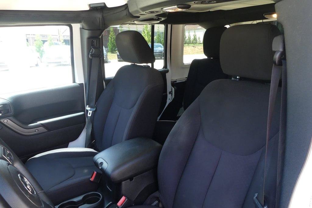 Used 2014 Jeep Wrangler Unlimited Sport w/ Quick Order Package 24S AWD/4WD image 10