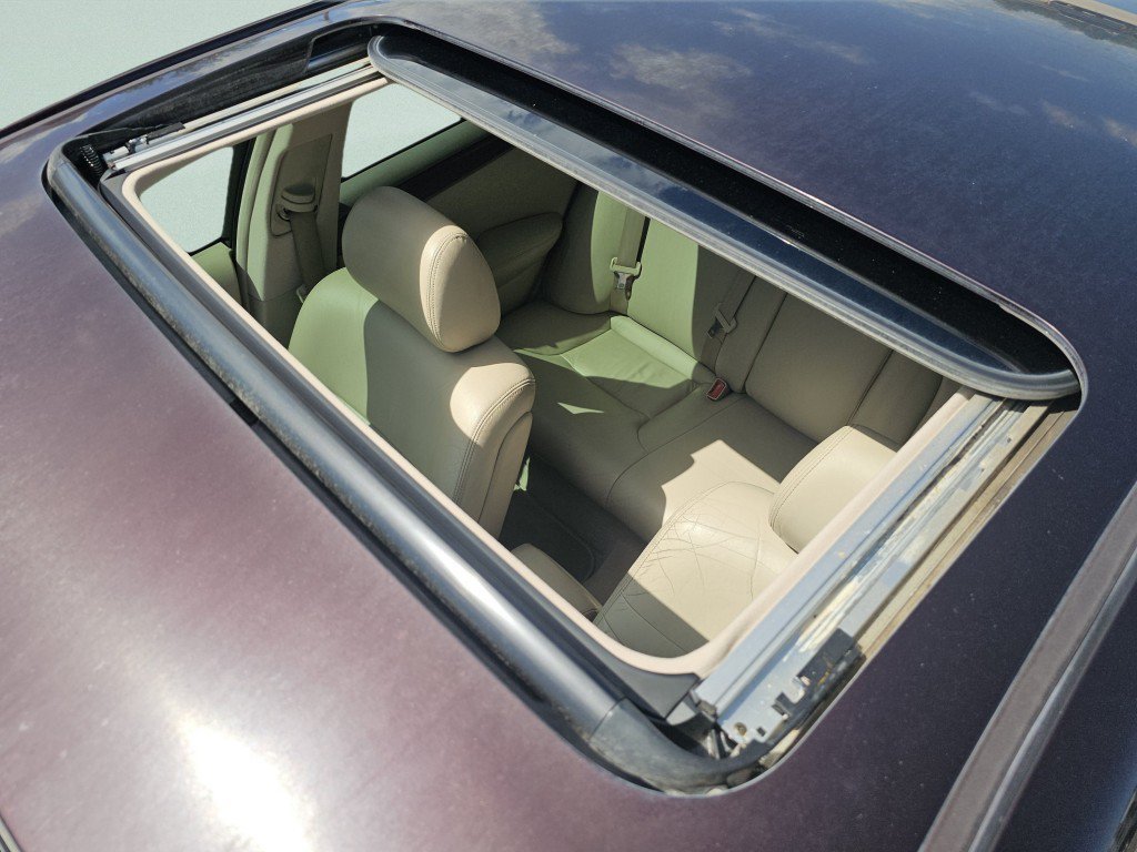 Used 2002 Lexus ES 330 w/ Premium Pkg FWD image 8