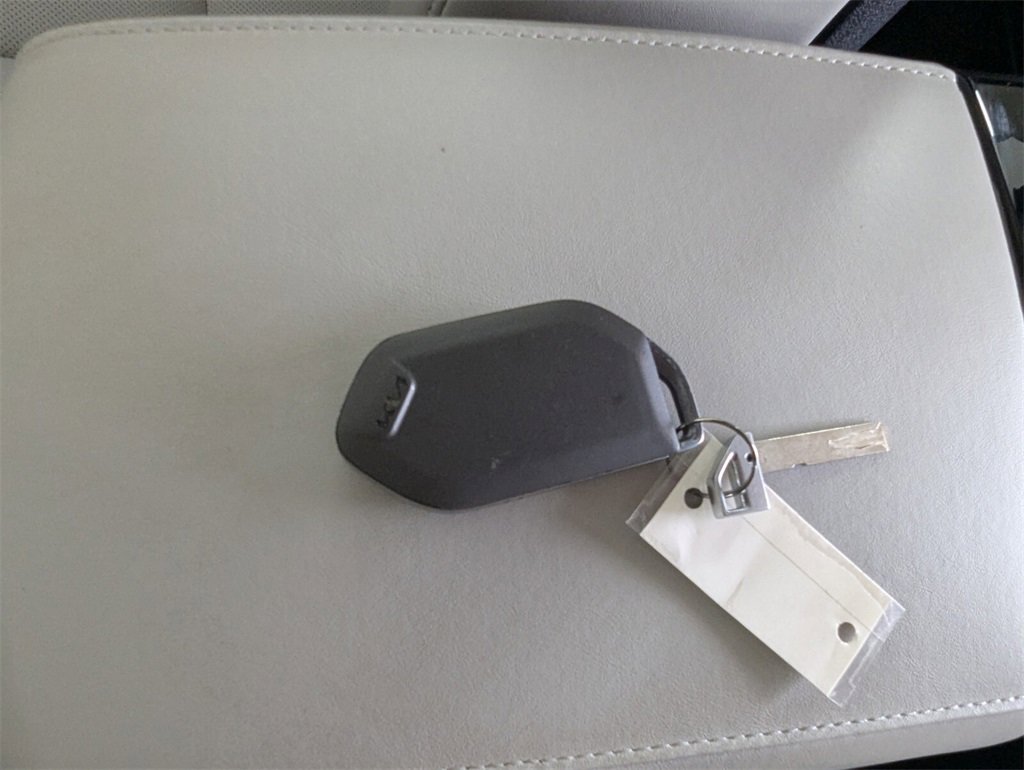 Used 2023 Kia Telluride S image 29