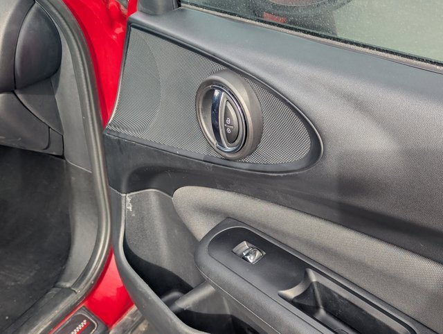 Used 2016 MINI Cooper Clubman image 33