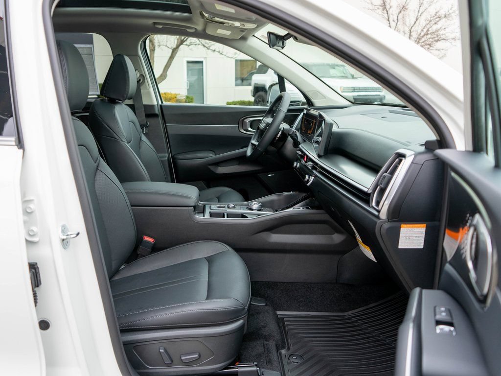New 2026 Kia Sorento EX w/ EX Premium Package AWD/4WD image 10