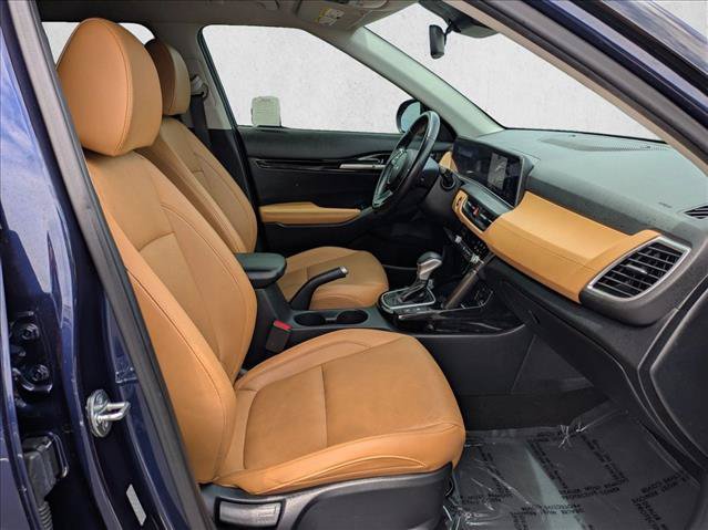 Used 2024 Kia Seltos EX FWD image 20