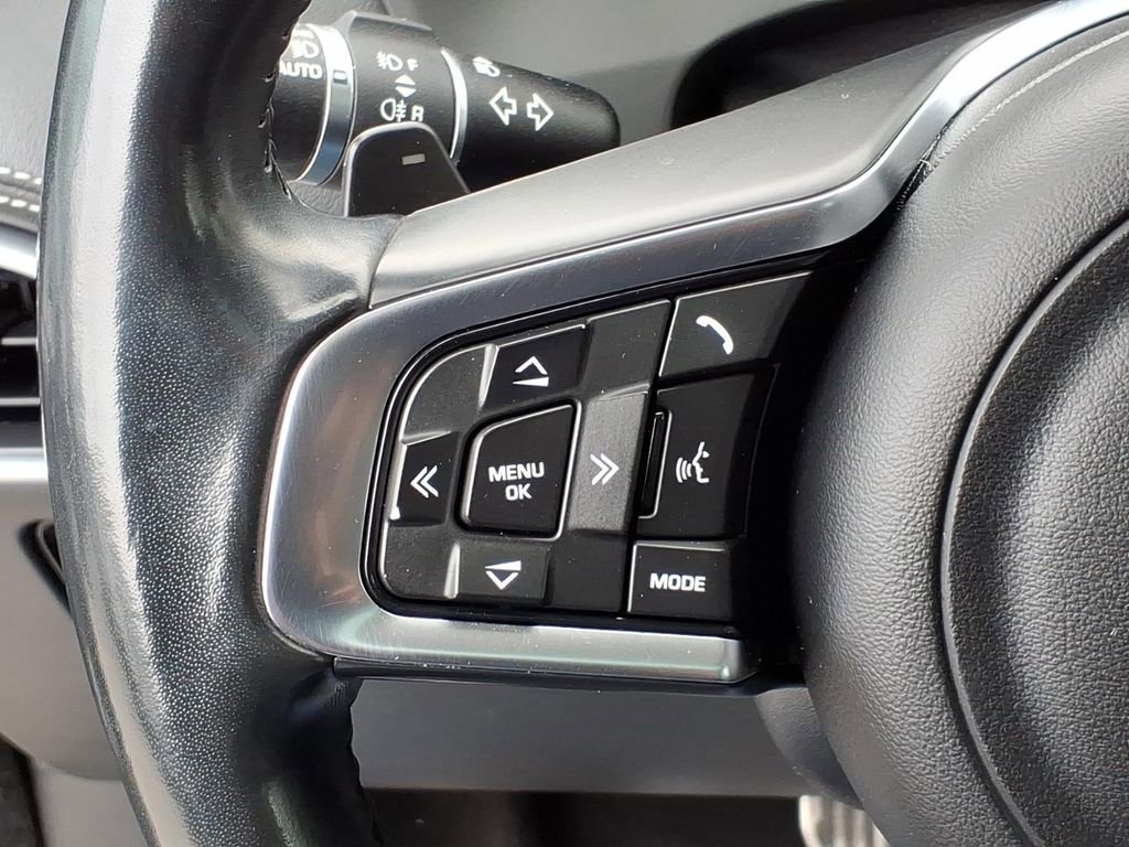 Used 2017 Jaguar F-PACE R-Sport image 18