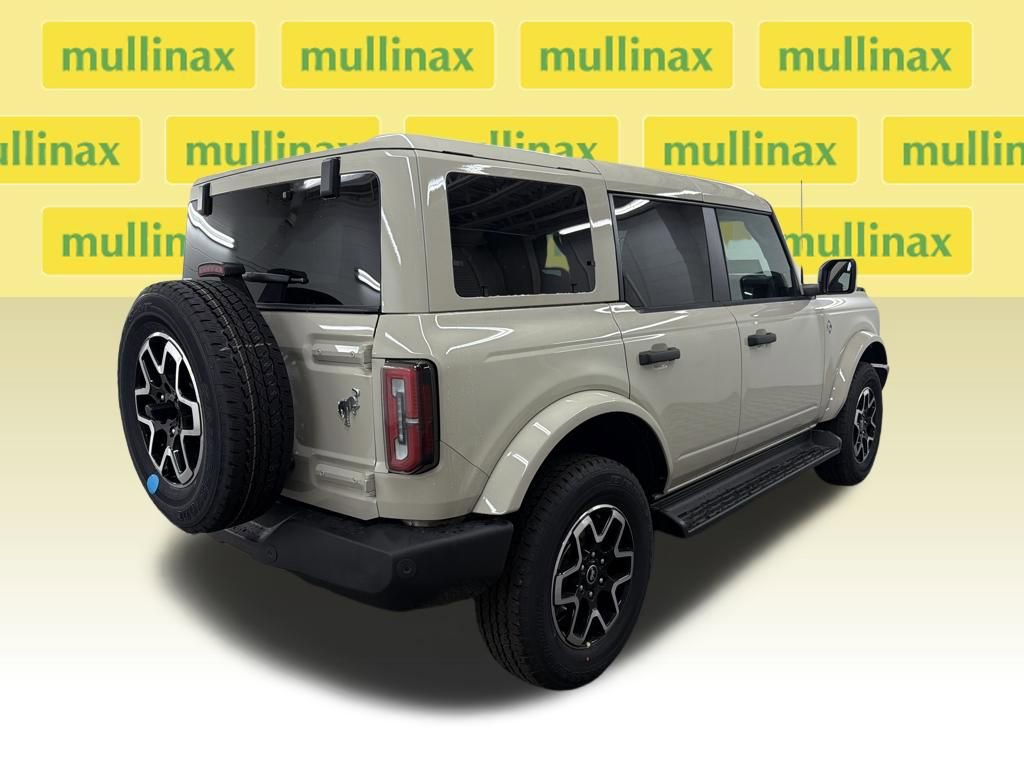 New 2026 Ford Bronco Outer Banks AWD/4WD image 3