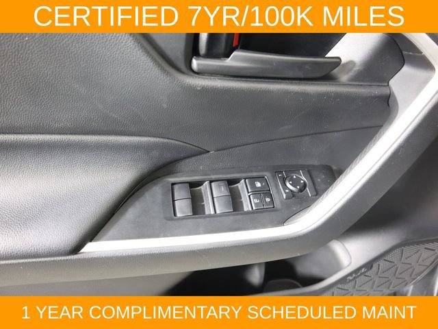 Used 2021 Toyota RAV4 LE w/ Carpet Mat Package (TMS) AWD/4WD image 46