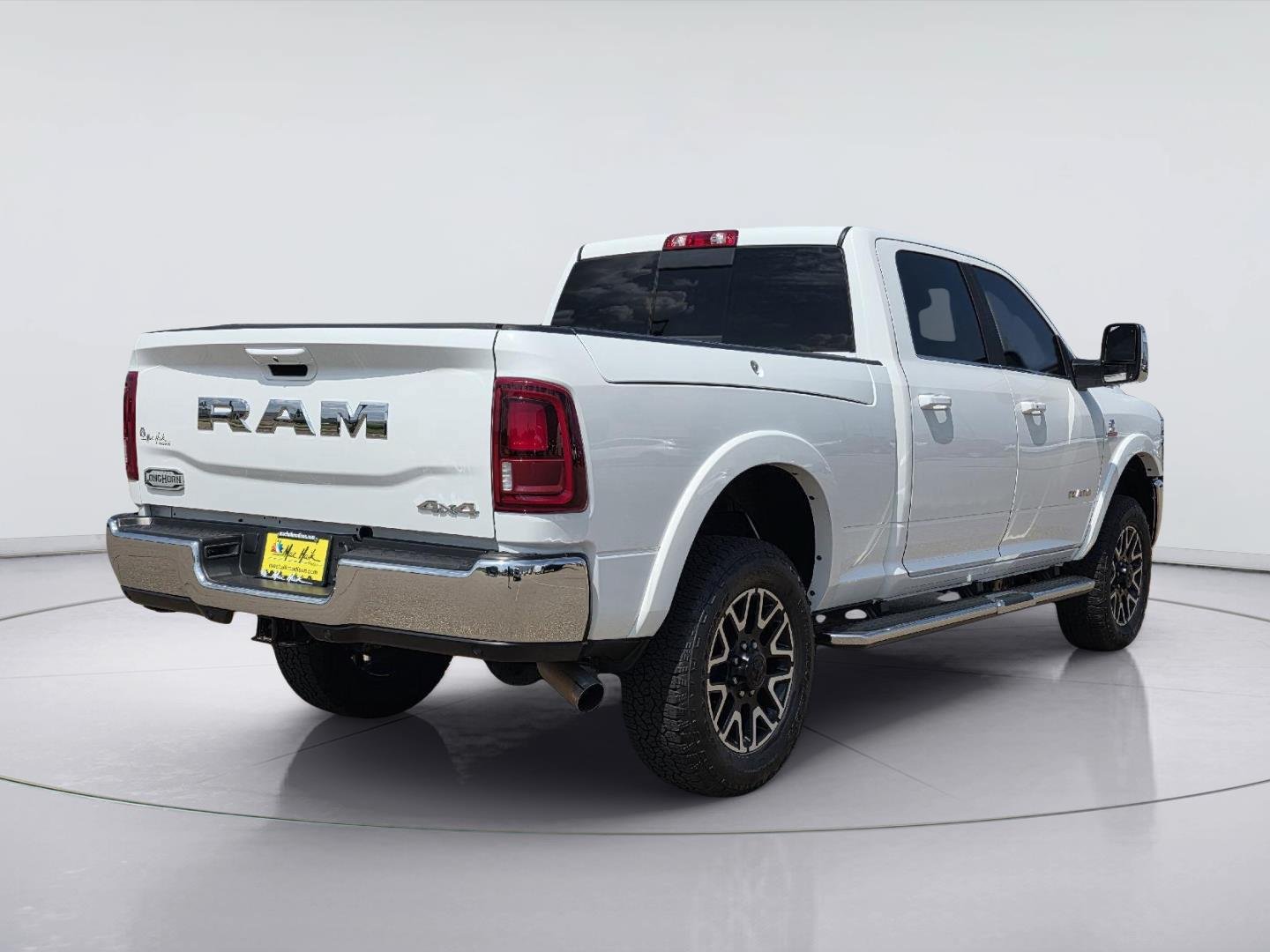 Used 2026 RAM 2500 Limited w/ Chrome Bumper Package AWD/4WD image 5