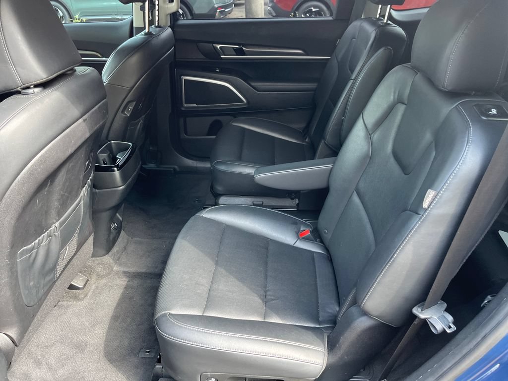 Used 2023 Kia Telluride S AWD/4WD image 17