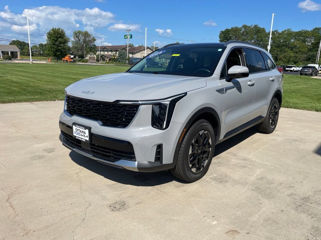 Used 2024 Kia Sorento S w/ Panoramic Sunroof Package AWD/4WD image 2