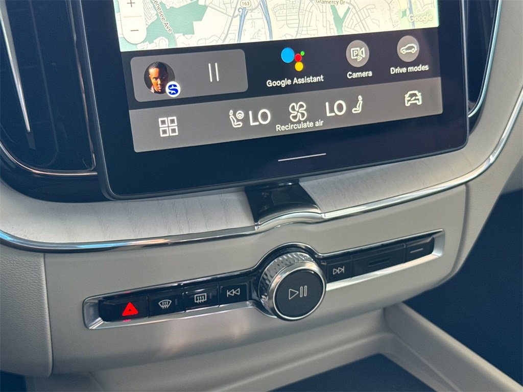 New 2026 Volvo XC60 B5 Ultra w/ Climate Package PRO image 20