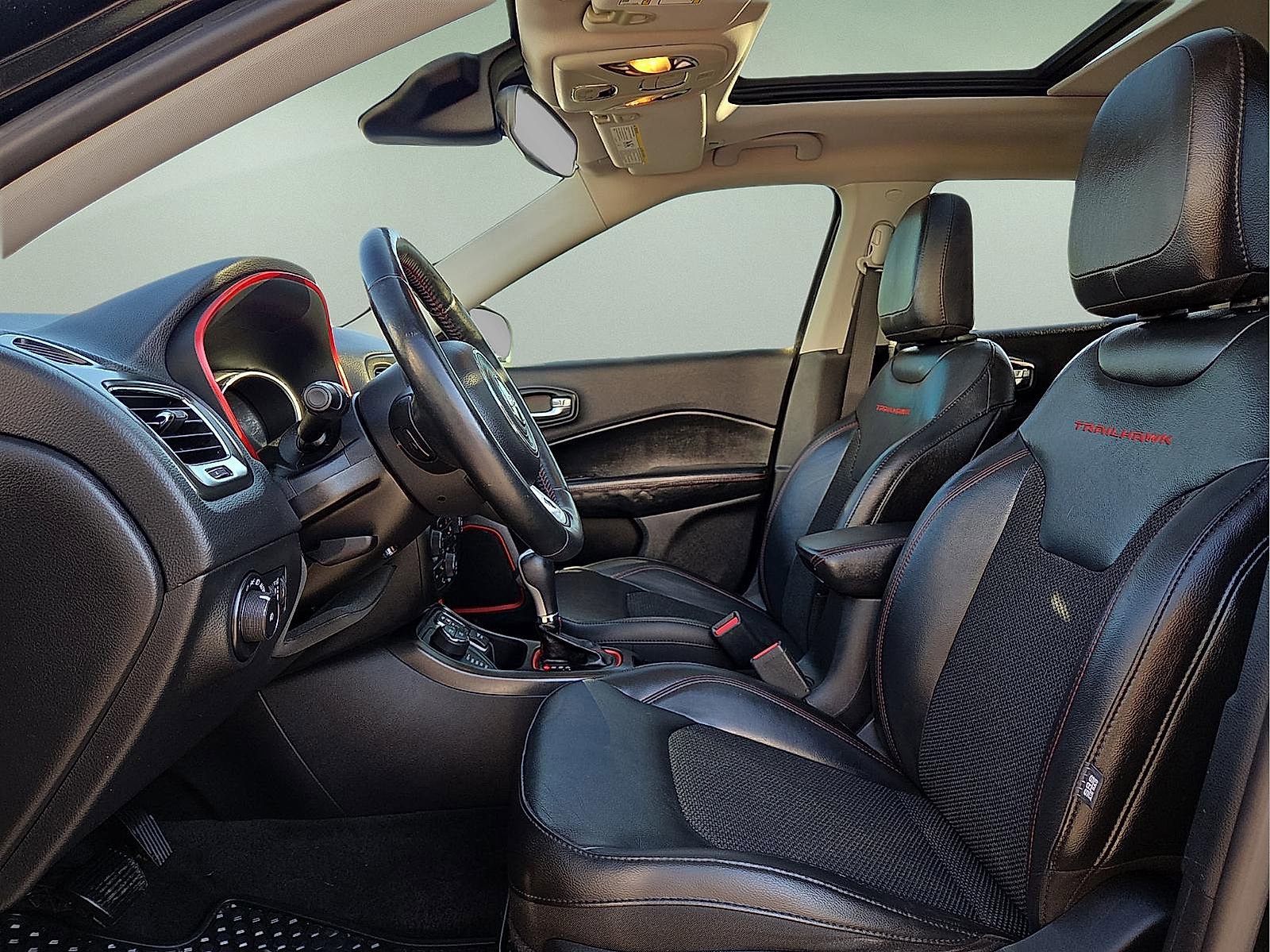 Used 2018 Jeep Compass Trailhawk image 15