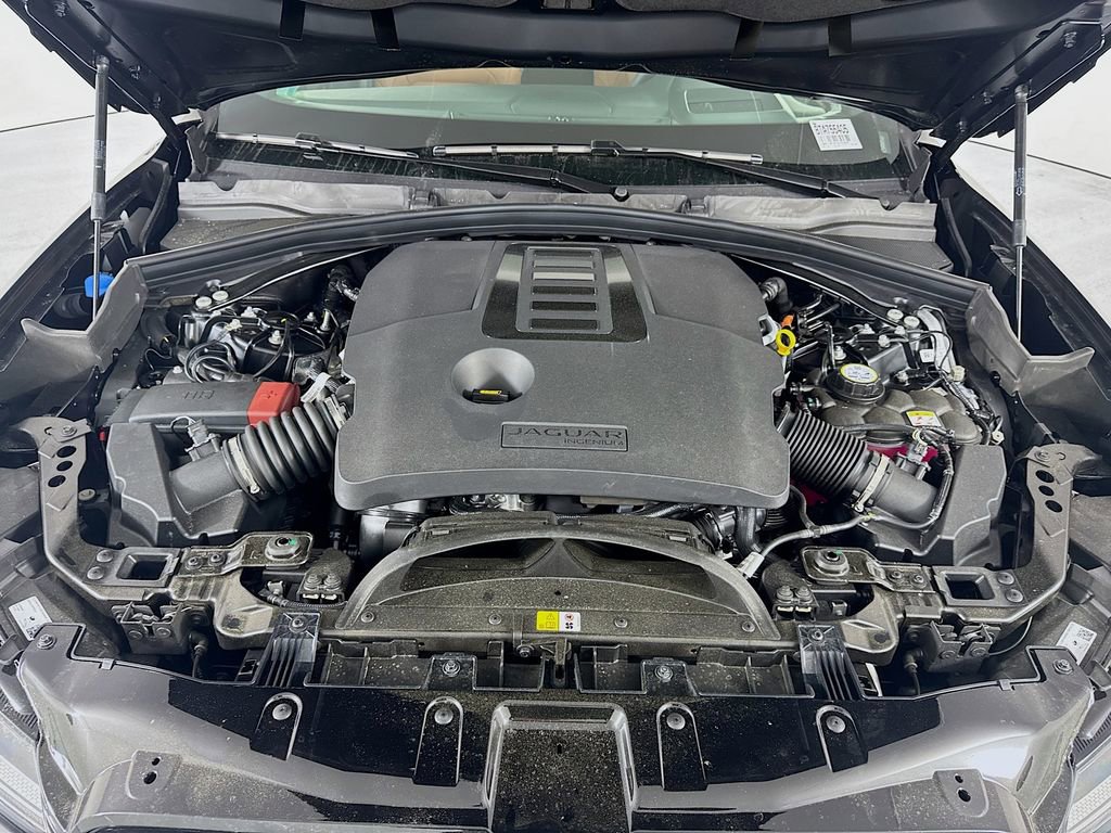 New 2026 Jaguar F-PACE R-Dynamic S image 30