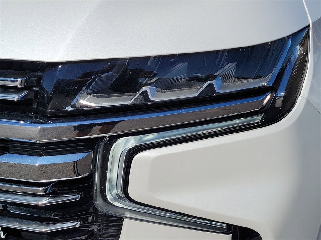 Used 2024 Chevrolet Tahoe Premier w/ Premium Package image 10