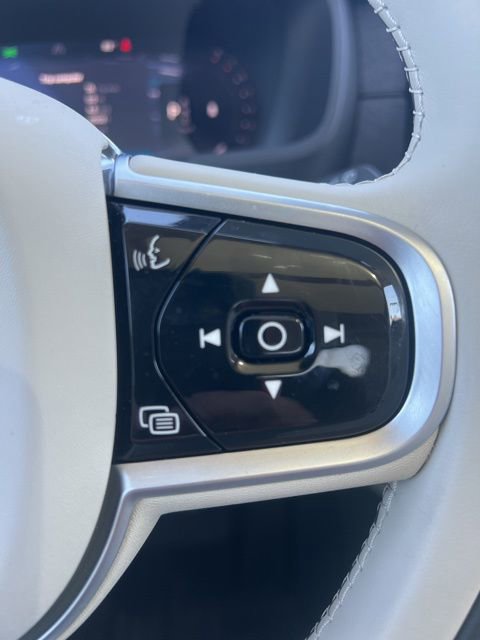 New 2026 Volvo XC90 B6 Ultra w/ Protection Package image 13