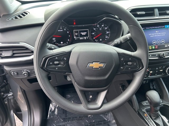 Used 2023 Chevrolet TrailBlazer LT w/ Convenience Package image 23