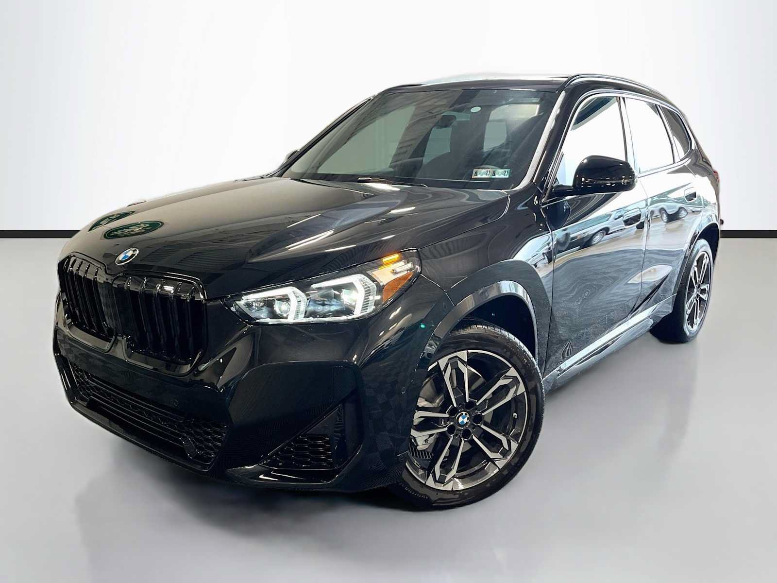 New 2027 BMW X1 xDrive28i AWD/4WD image 1