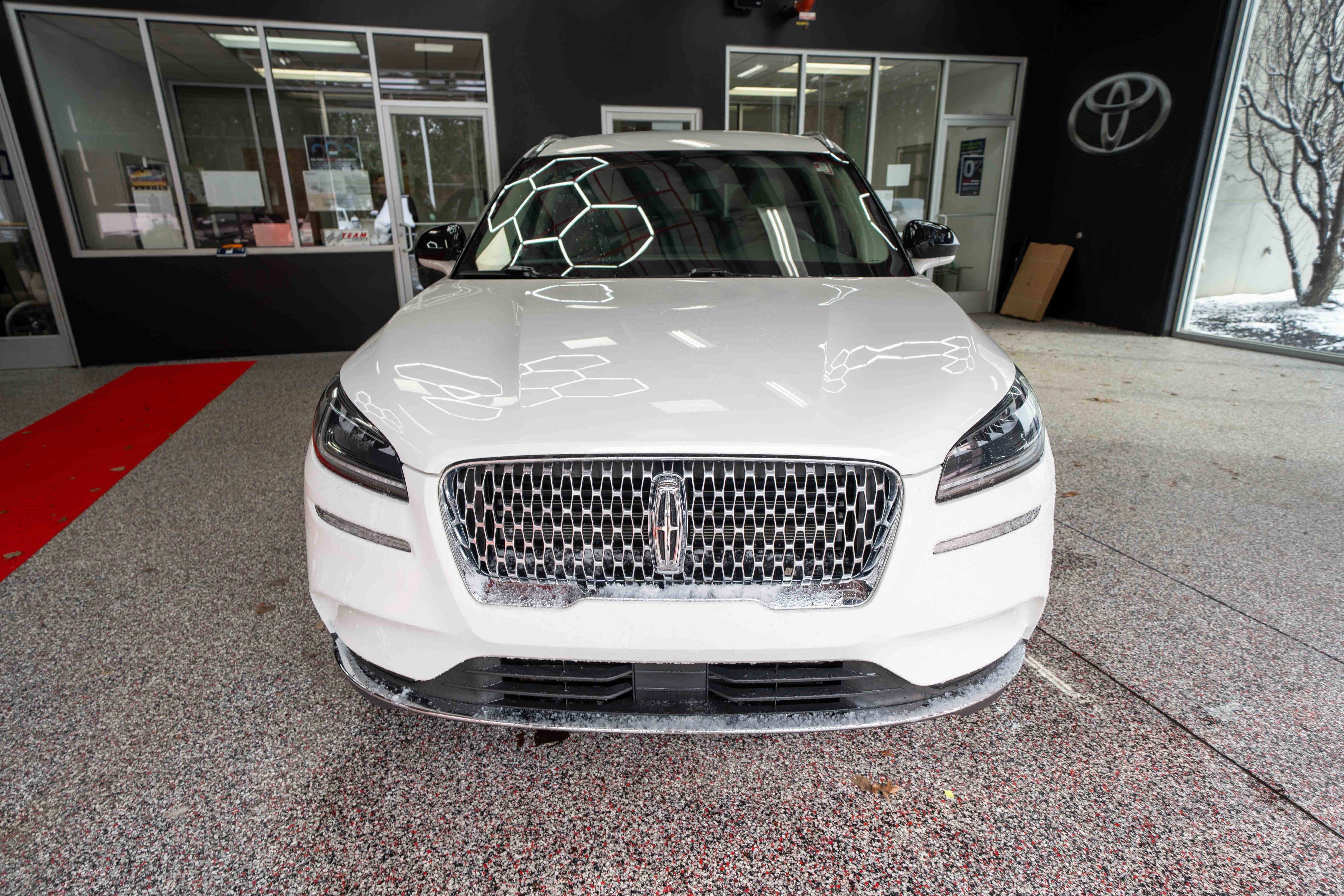 Used 2022 Lincoln Corsair AWD w/ Equipment Group 101A image 6