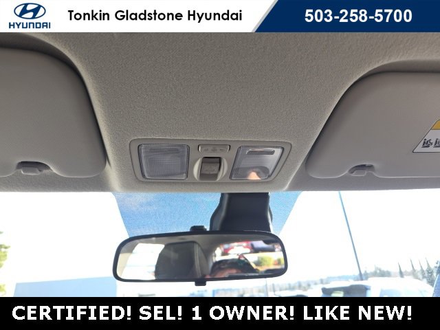 Certified 2025 Hyundai Venue SEL image 20