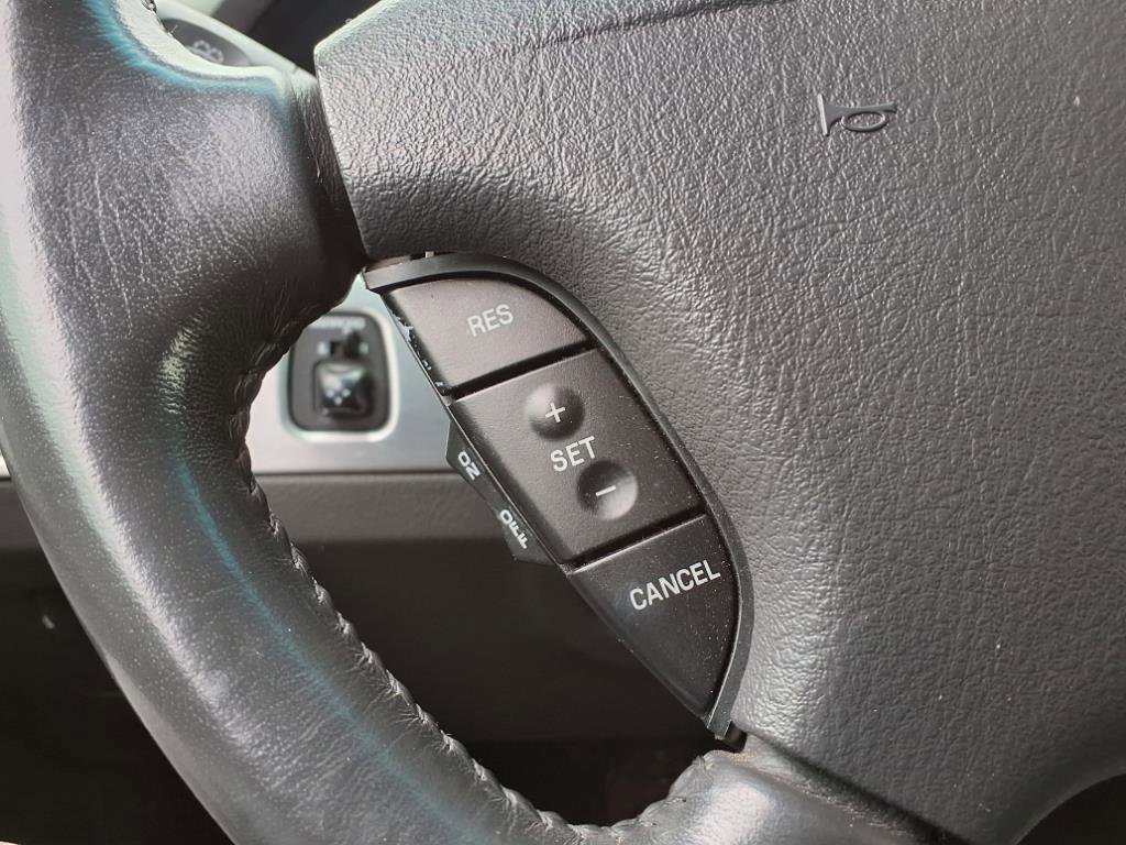 Used 2002 Ford Thunderbird Deluxe image 15