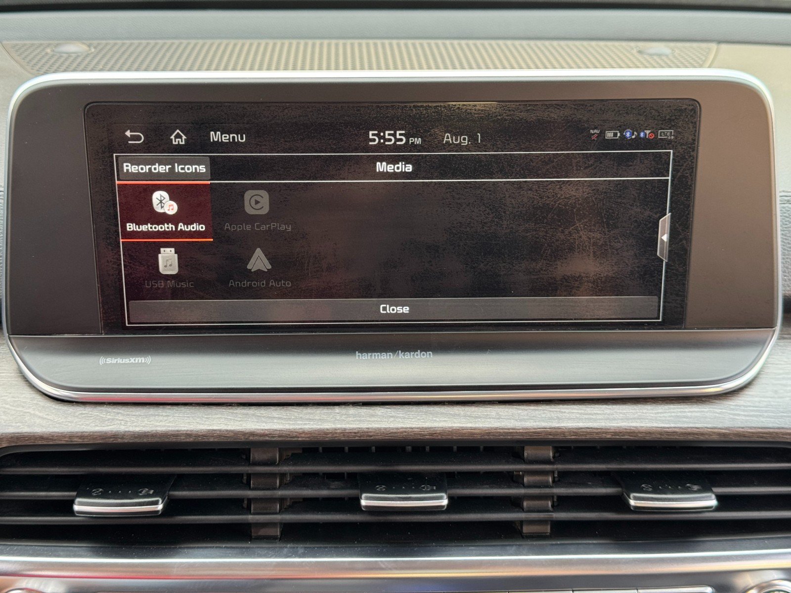 Used 2020 Kia Telluride SX w/ Towing Package FWD image 26
