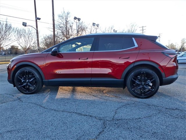 New 2026 Chevrolet Equinox EV LT image 2