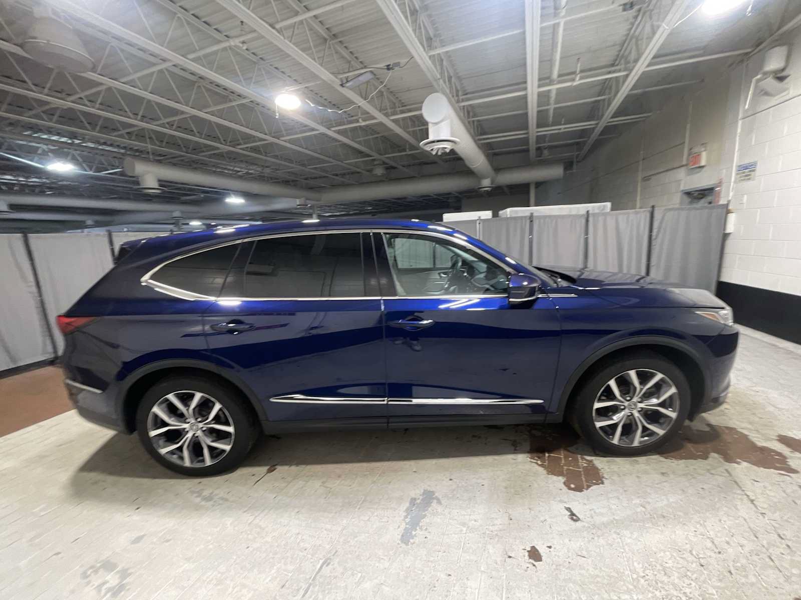 Certified 2024 Acura MDX w/ Technology Package AWD/4WD image 27