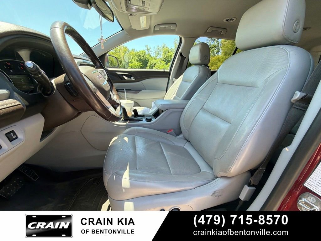 Used 2019 GMC Acadia SLT AWD/4WD image 18