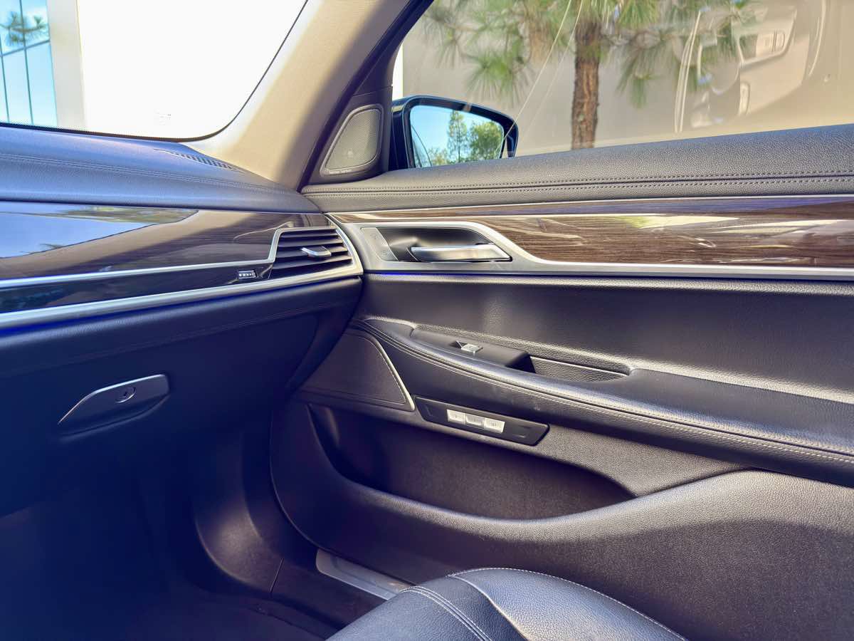 Used 2016 BMW 740i RWD image 52