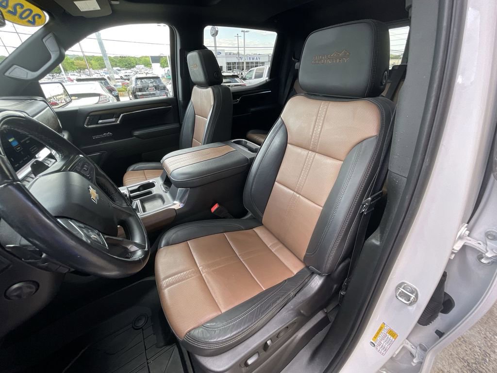 Certified 2024 Chevrolet Silverado 1500 High Country w/ High Country Premium Package AWD/4WD image 20