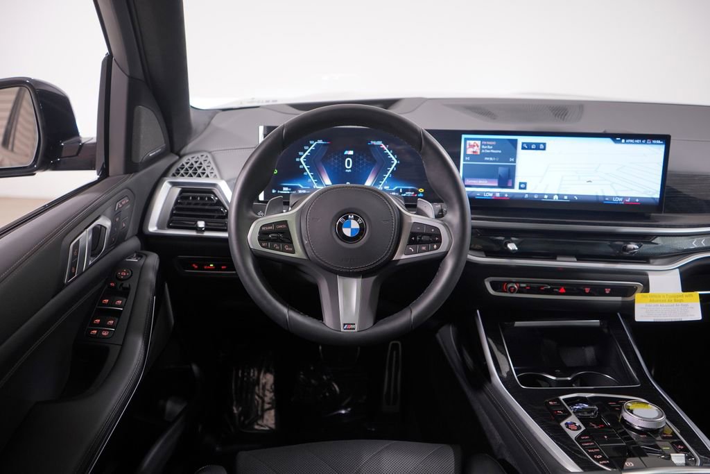 Used 2026 BMW X7 xDrive40i w/ M Sport Package AWD/4WD image 11