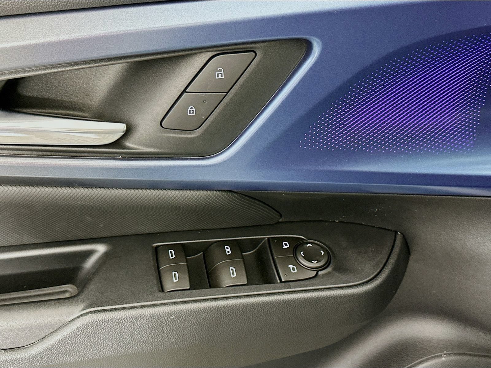 New 2026 Chevrolet Equinox EV LT FWD image 19