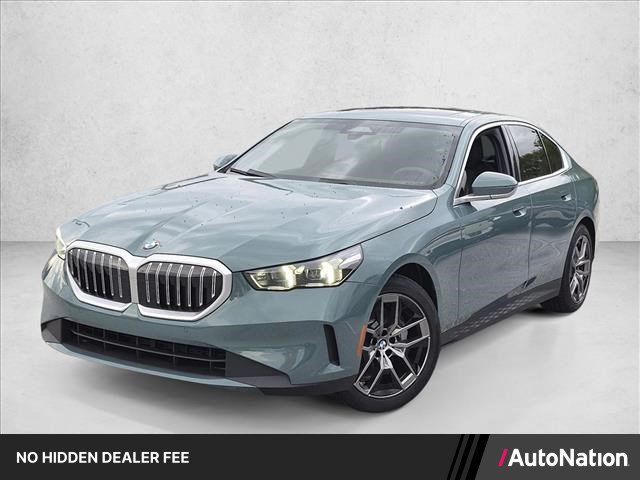 New 2027 BMW 530i RWD image 1
