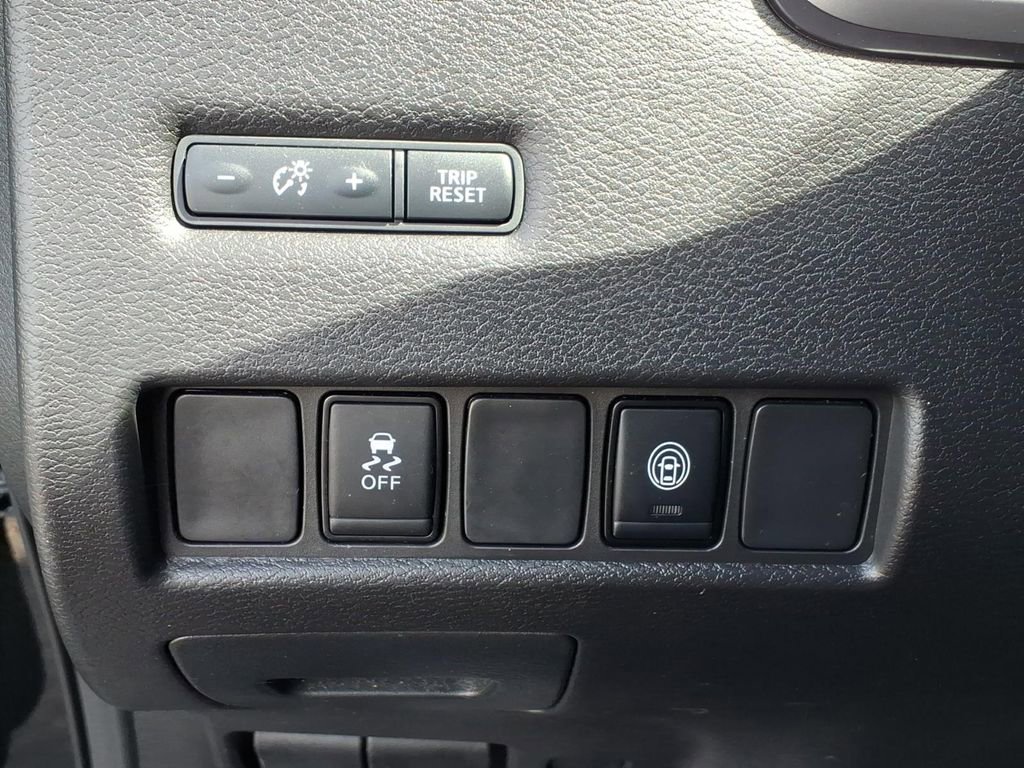 Certified 2023 Nissan Murano SV w/ SV Midnight Edition Package AWD/4WD image 19