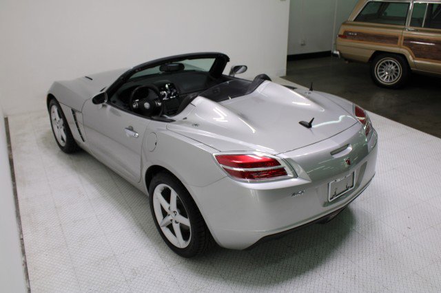 Used 2008 Saturn Sky w/ Premium Trim Package image 17