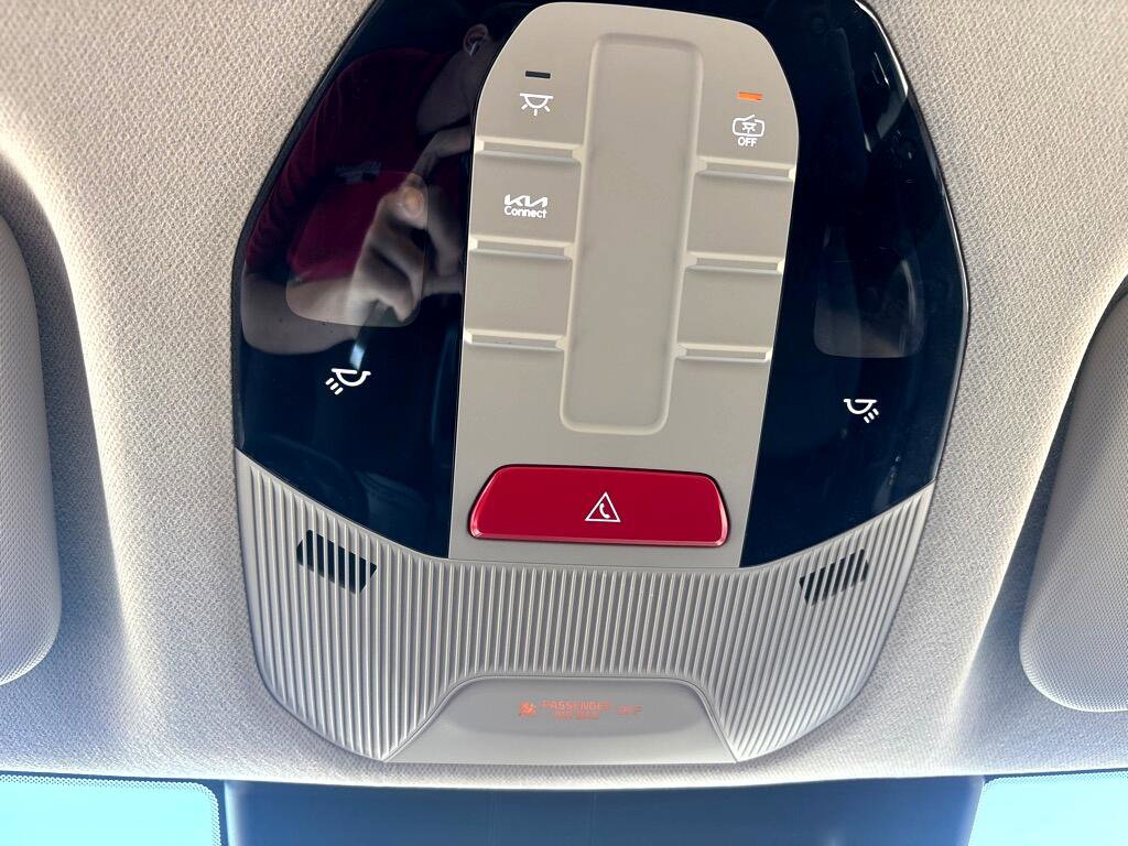 Used 2025 Kia K4 EX image 22