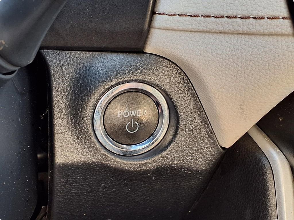 Used 2023 Toyota RAV4 XLE Premium image 14